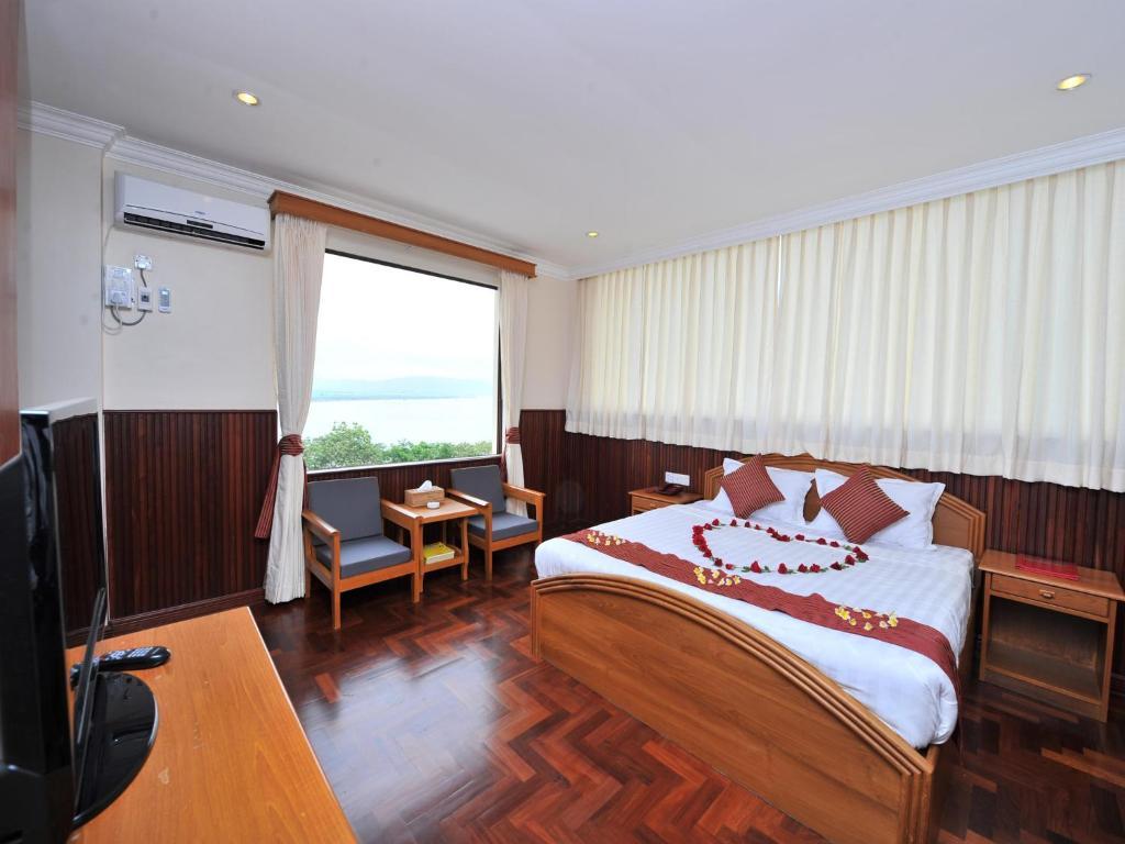 Ayarwaddy River View Hotel Mandalay Bagian luar foto