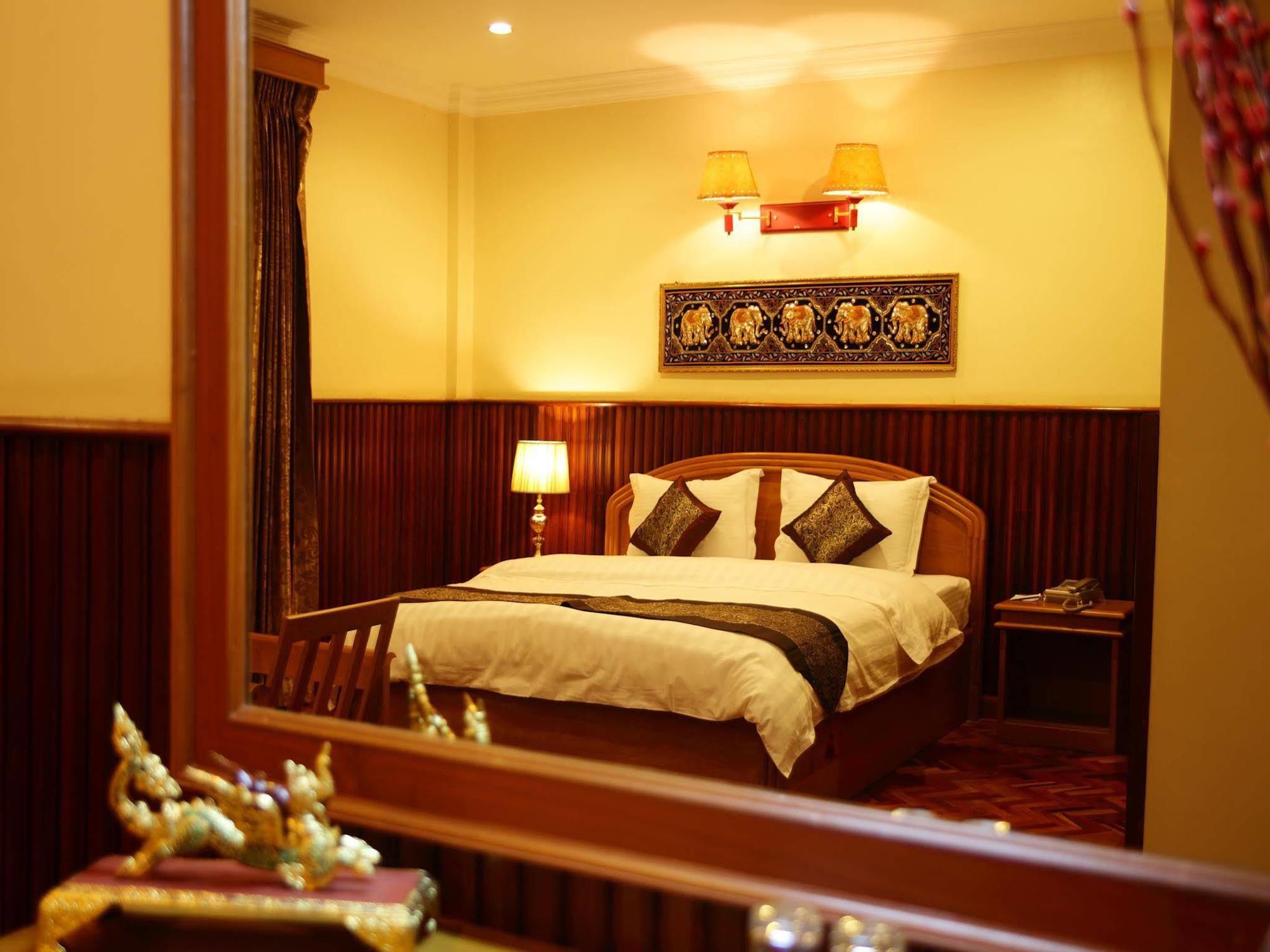 Ayarwaddy River View Hotel Mandalay Bagian luar foto